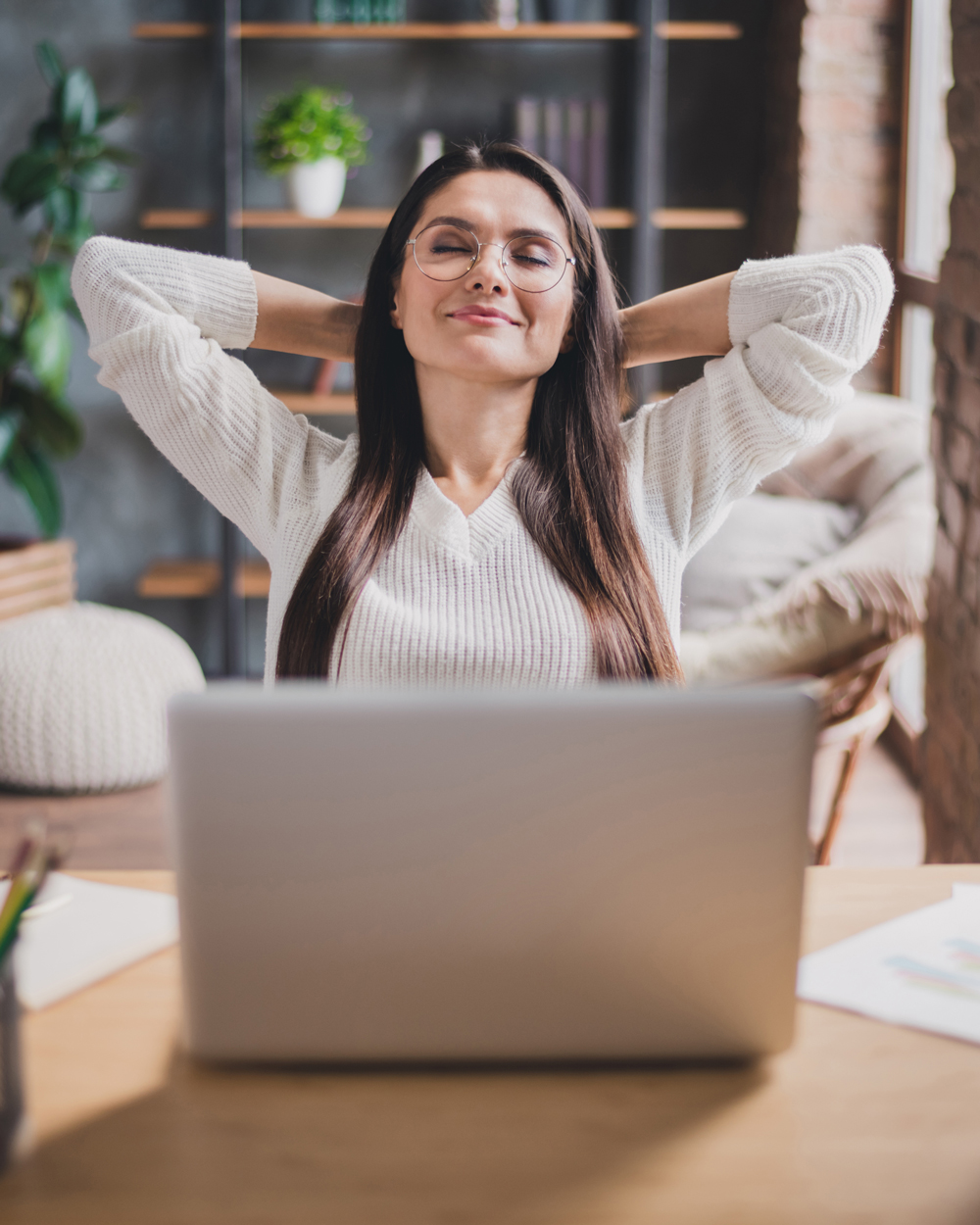 Une femme qui est appaisée